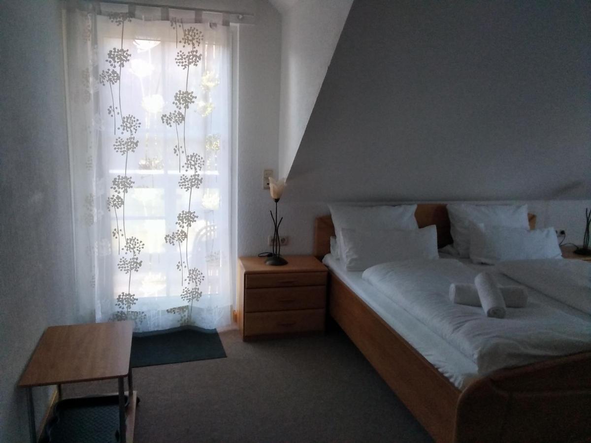 Gaestehaus Helbighof Neustadt an der Weinstraße Esterno foto
